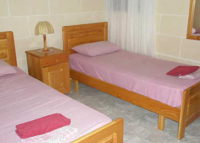 Attard Seafront 3 In Marsalforn Διαμέρισμα *